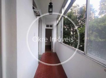Apartamento · 80m² · 2 Quartos · Apartamento : Padrão / Residencial / Centro