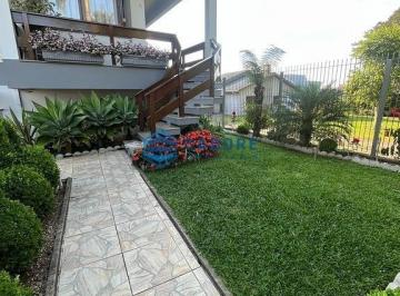 Casa · 3 Quartos · 2 Vagas · Casa com três dormitórios no Vila Verde