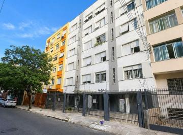 Fachada-do-Edificio-Residencial · Amplo JK com 2 Pátios Privativos no Centro Histórico – Sem Condomínio e Sem IPTU