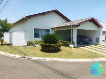 Casa de 3 quartos, Salto · Casa para venda em Condomínio Lagos D'icaraí de 196.80m² com 3 Quartos, 1 Suite e 2 Garagens