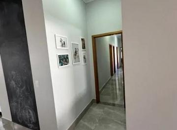 Casa · 228m² · 3 Quartos · 4 Vagas · Casa para venda em Buru de 228.25m² com 3 Quartos, 1 Suite e 4 Garagens