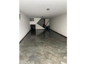 42a74a96-ff95-4cdd-9ea2-8fa4ae80d3b8 · Aconchegante casa para venda em Alto da Lapa com 4 quartos, sendo 2 suítes, 282m²