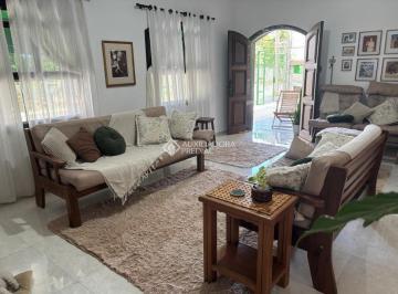 Casa · 380m² · 3 Quartos · 1 Vaga · Casa no Jardim Paraíba em Aparecida