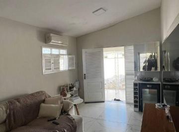 aa629c29590aefb2c4f2e5ef80d43a89ac35ad0e · Casa de 185m² com 03 quartos + DCE no Treze de Maio