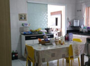 Casa de 4 quartos, São José dos Campos · casa triples