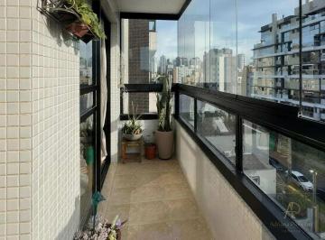 apartamento-a-venda-em-curitiba-agua-verde-com-4-q751284.jpeg · Apartamento à venda em Curitiba, ao lado do CLUBE CURITIBANO, com 4 quartos, 131m²