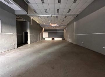 Comercial · 400m² · Loja em Vila Bocaina