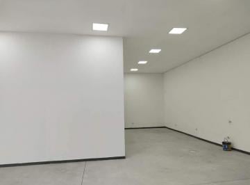 Comercial · 80m² · 2 Vagas · Loja em Vila Bocaina