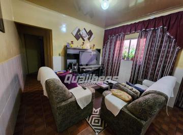 Casa · 136m² · 3 Quartos · 2 Vagas · Casa em Vila Emílio
