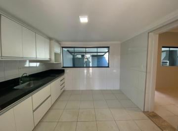 Casa · 210m² · 3 Quartos · 2 Vagas · Casa à Venda com 3 Quartos em Nova Americana - Americana/SP