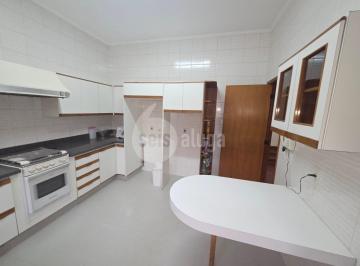 Casa · 270m² · 4 Quartos · 2 Vagas · Casa à Venda em Vila Santa Maria, Americana, 4 Quartos, 270m²