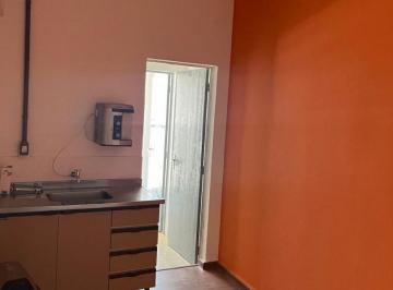Comercial · 64m² · 1 Vaga · Sala em Americana