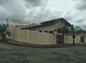 Casa · 340m² · 3 Quartos · 6 Vagas · Casa em Americana