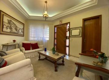 Casa · 229m² · 4 Quartos · 2 Vagas · Casa em Americana