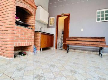 Casa · 123m² · 3 Quartos · 2 Vagas · Casa em Americana