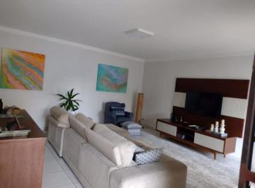 Casa · 281m² · 3 Quartos · 5 Vagas · Casa em Americana