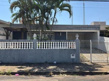 Casa · 217m² · 4 Quartos · 4 Vagas · Casa em Jardim Santana - Americana