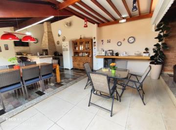 Casa · 240m² · 4 Quartos · 4 Vagas · Casa em Americana