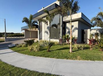 Casa · 290m² · 3 Quartos · 6 Vagas · Casa em Condomínio à Venda na Estância Hípica, Nova Odessa