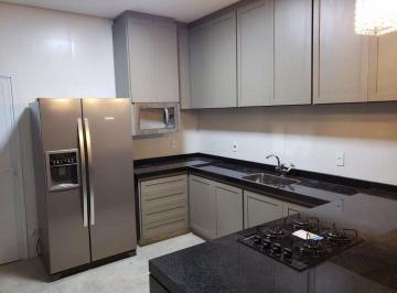 Casa · 330m² · 3 Quartos · 2 Vagas · Casa em Americana