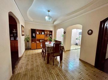 Casa · 199m² · 3 Quartos · 4 Vagas · Casa em Jardim São Paulo - Americana