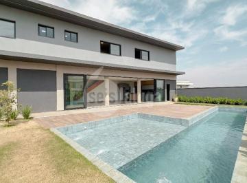 Casa · 453m² · 3 Quartos · 4 Vagas · Casa à Venda em Vila Cordenonsi - 3 Suítes por R$ 2,7 Milhões