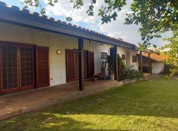 Casa · 275m² · 6 Quartos · 2 Vagas · Casa em Americana
