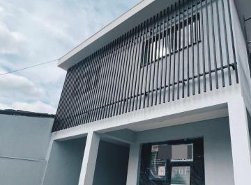 Casa · 400m² · 4 Vagas · Casa em Americana