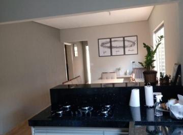 Casa · 90m² · 3 Quartos · 2 Vagas · Casa em Americana
