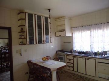 Casa · 250m² · 3 Quartos · 4 Vagas · Casa em Americana