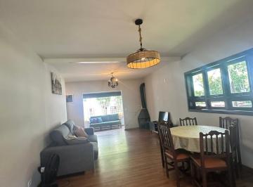Casa · 3 Quartos · Casa à Venda em Paranapanema: 3 Quartos, 1 Suíte por R$600 Mil