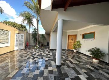 Casa · 284m² · 3 Quartos · 4 Vagas · Casa em Americana