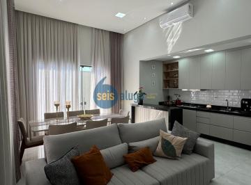 Casa · 144m² · 3 Quartos · 2 Vagas · Casa à Venda com 2 quartos no Parque Universitário