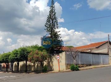 Casa · 293m² · 4 Quartos · 4 Vagas · Casa à Venda no Centro de Matão: 4 Quartos, 293m², R$625 Mil