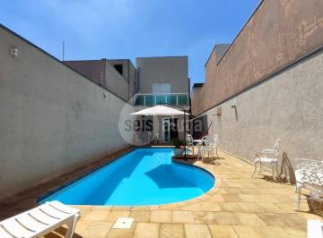 Casa · 217m² · 4 Quartos · 2 Vagas · Casa à Venda em Parque Novo Mundo - 4 Dormitórios, 217m²