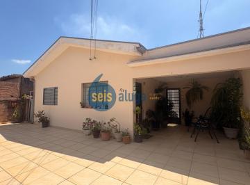 Casa · 134m² · 3 Quartos · 4 Vagas · Casa Térrea com 300m² de Terreno, 3 Dormitórios, Edícula e 4 Vagas à Venda no...