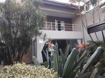 Casa · 267m² · 3 Quartos · 2 Vagas · Casa à Venda em Vila Nossa Sra de Fátima - 3 Suítes, 267m²
