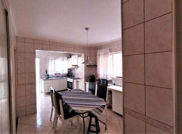 Casa · 200m² · 5 Quartos · 3 Vagas · Casa em São Paulo