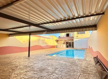 Casa · 162m² · 2 Quartos · Área de Lazer á Venda no Jardim Pérola - SBO