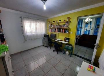 Casa · 115m² · 2 Quartos · 2 Vagas · Casa em Americana