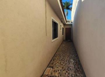 Casa · 330m² · 4 Quartos · 5 Vagas · Casa em Americana