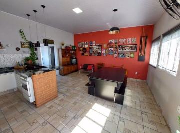 Casa · 230m² · 5 Quartos · 3 Vagas · Casa em Americana