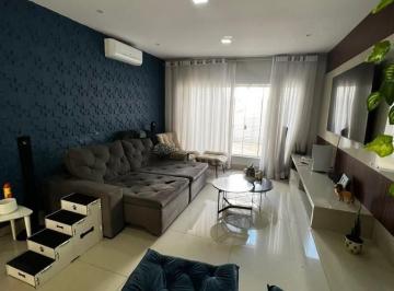 Casa · 232m² · 4 Quartos · 3 Vagas · Sobrado em Americana