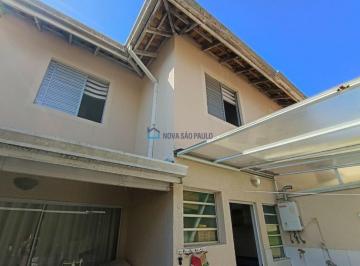 Casa · 155m² · 4 Quartos · 2 Vagas · Sobrado espaçoso com 4 quartos e lazer completo no Village San Leopold