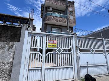 Casa de 3 quartos, São Vicente · Casa de 250 m² com 3 quartos à venda no Centro