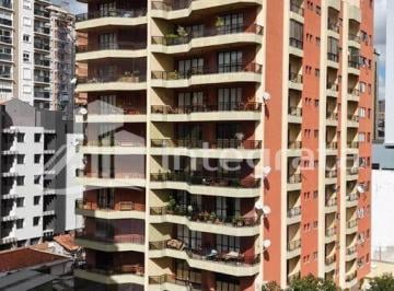 Apartamento · 244m² · 3 Quartos · 2 Vagas · Apartamento com 3 quartos à Venda, Centro - Poços de Caldas
