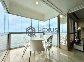 Foto · Apartamento reformado frente mar com varanda vista mar no Morro do Maluf nas Pit