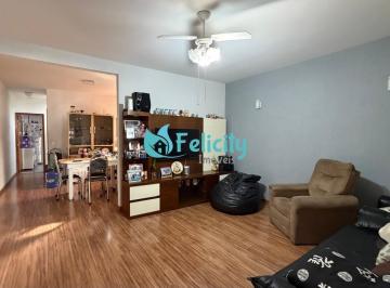Casa · 170m² · 3 Quartos · 2 Vagas · Sobrado à venda com 170m², 3 dormitórios, área gourmet e excelente localização