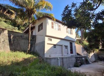 Casa de 2 quartos, Arraial do Cabo · Casa em Arraial do Cabo com terreno e garagem