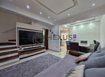 Foto · Casa reformado com varanda na região da Helena Maria na Enseada, Guarujá